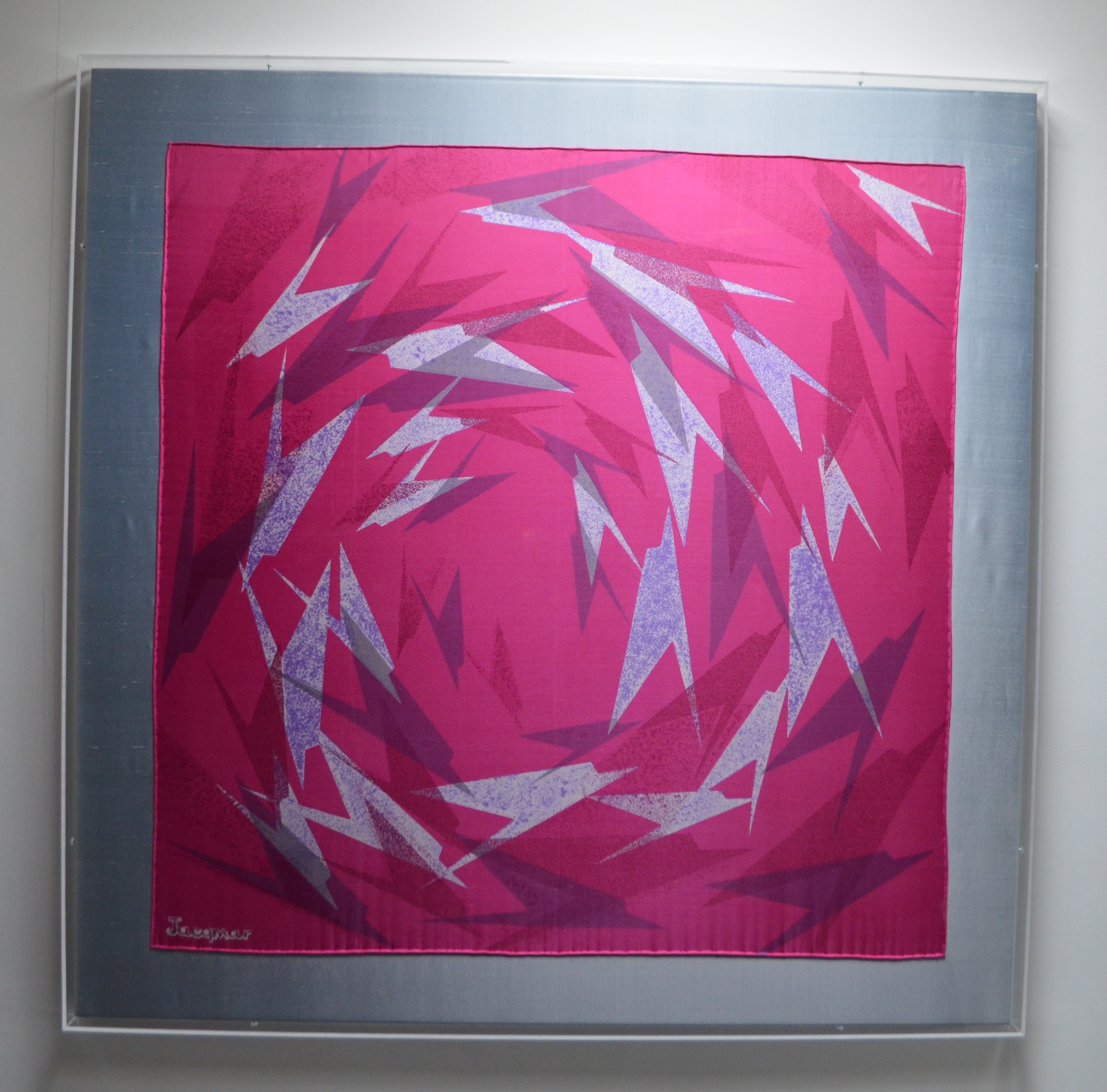   JACQMAR  Pink dove tail 92 x 93cm&nbsp; 