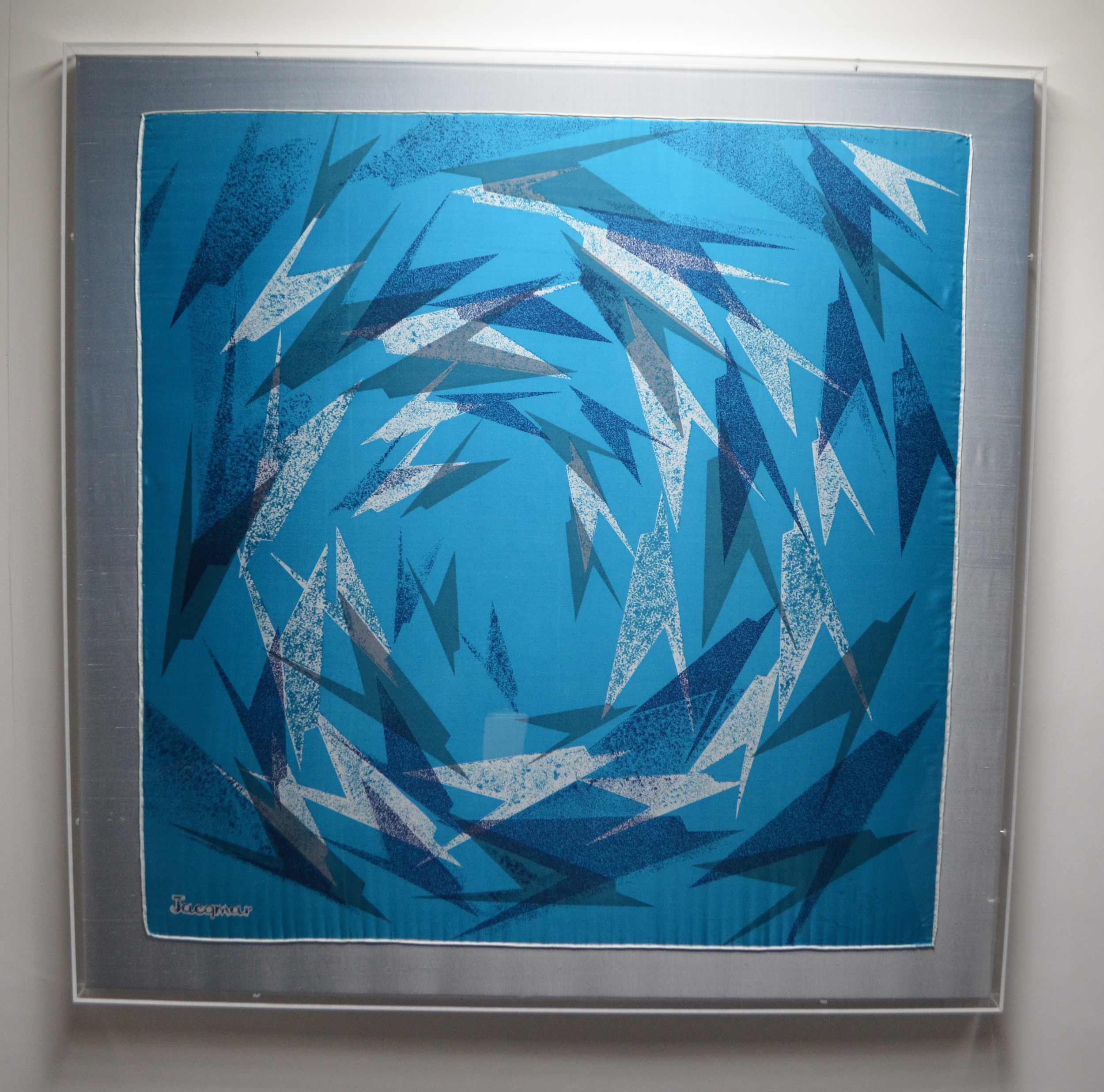   JACQMAR  Blue dove tails 92 x 93cm&nbsp; 