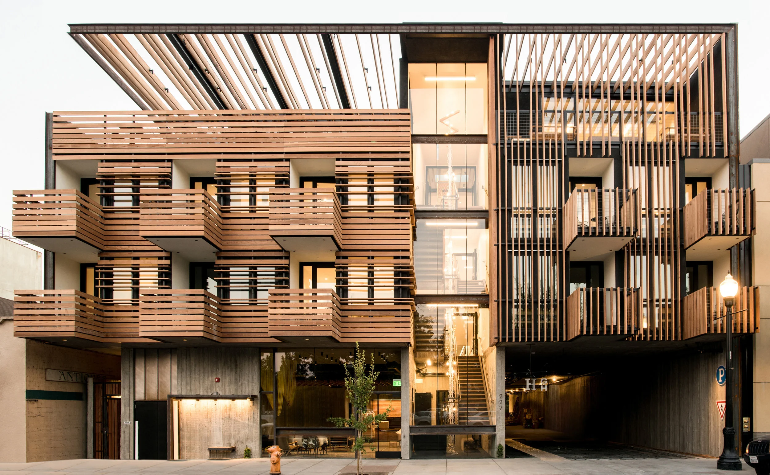 HARMON GUEST HOUSE & HOTEL HEALDSBURG