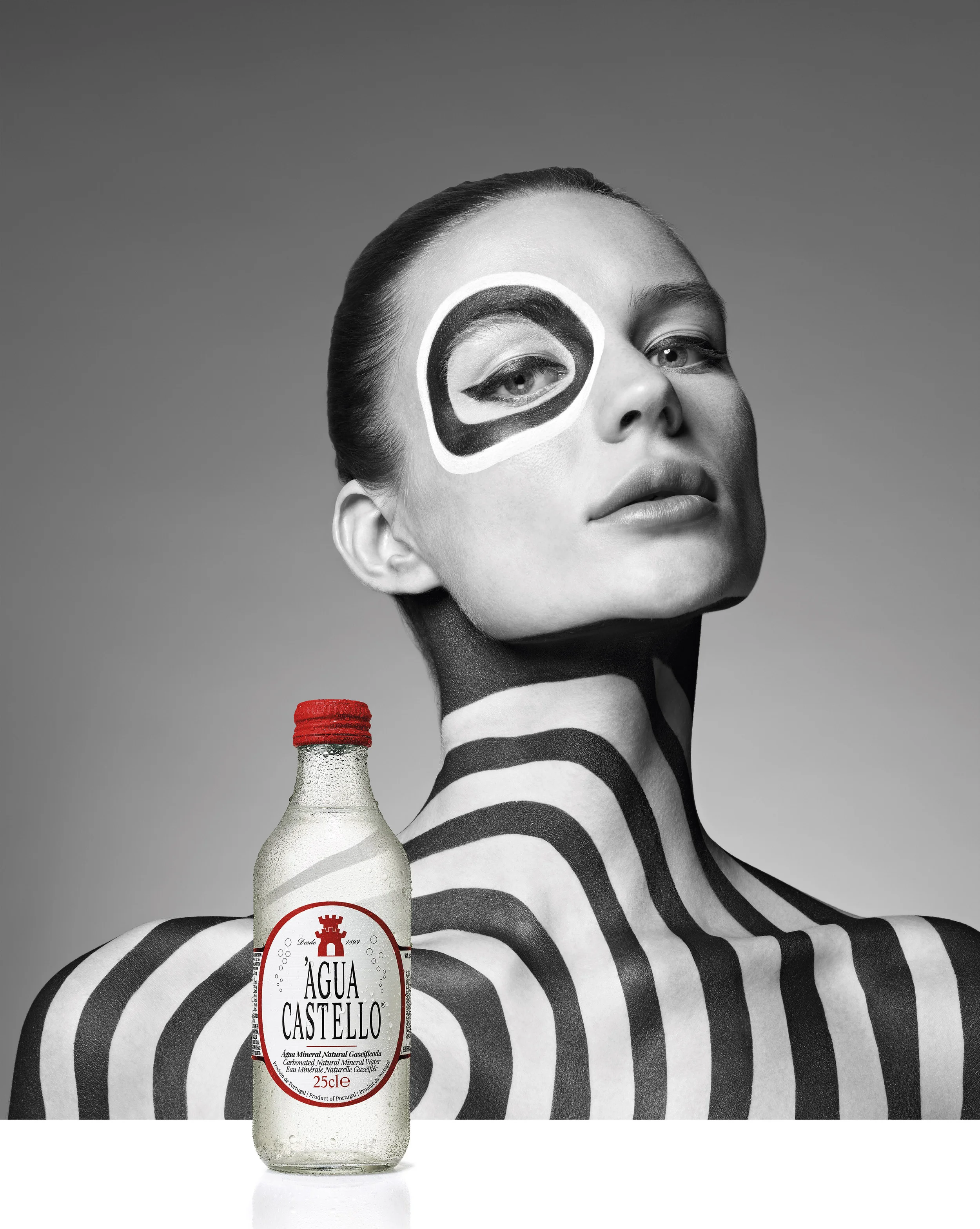 NUTS-Água Castello_Body Paint_ELA 2-26.04.16-v2.jpg