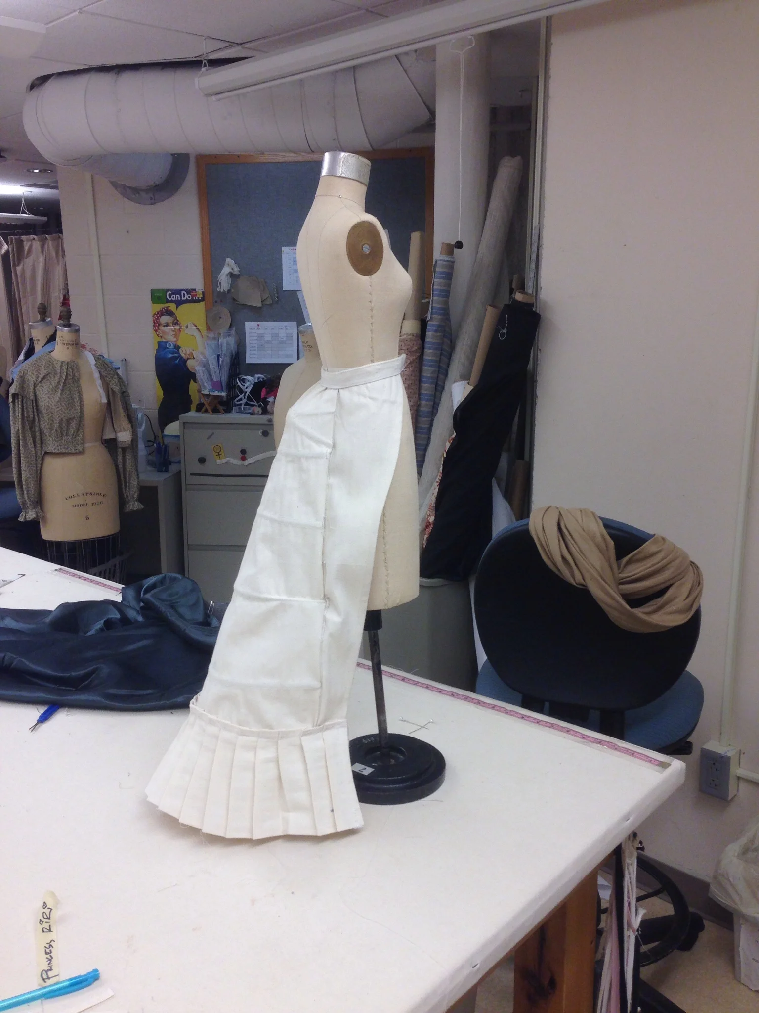 COSTUME CONSTRUCTION — RIW RAKKULCHON