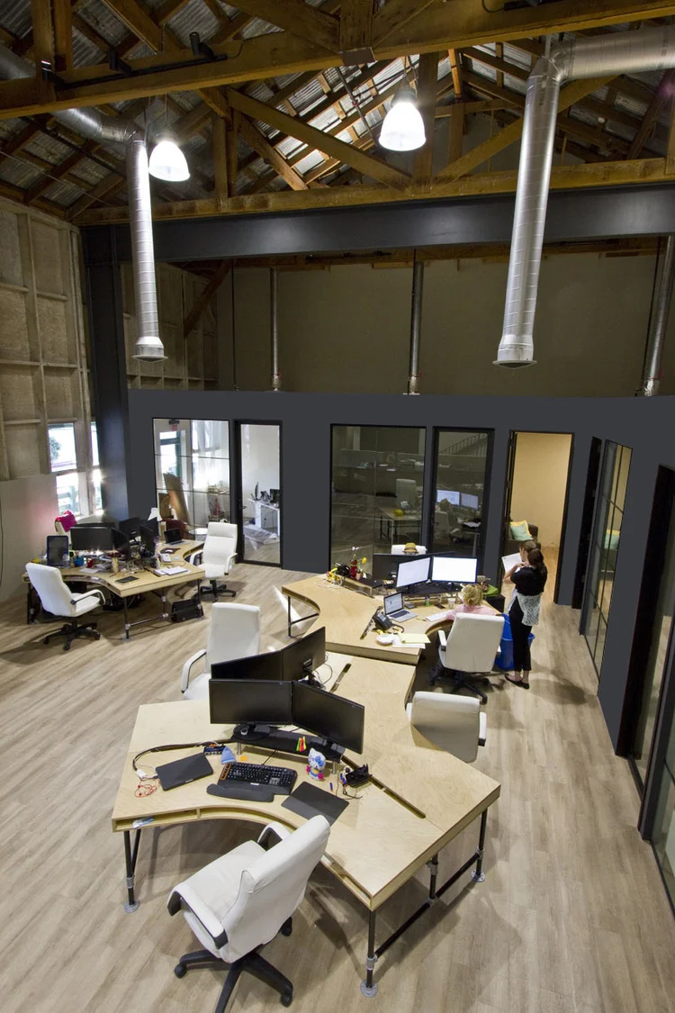 WORKSTATIONS.jpg