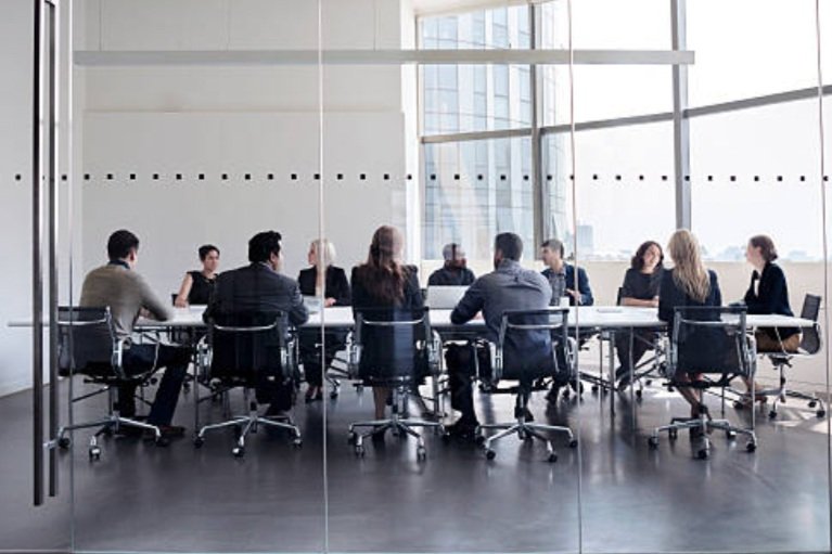 Finance & Consulting