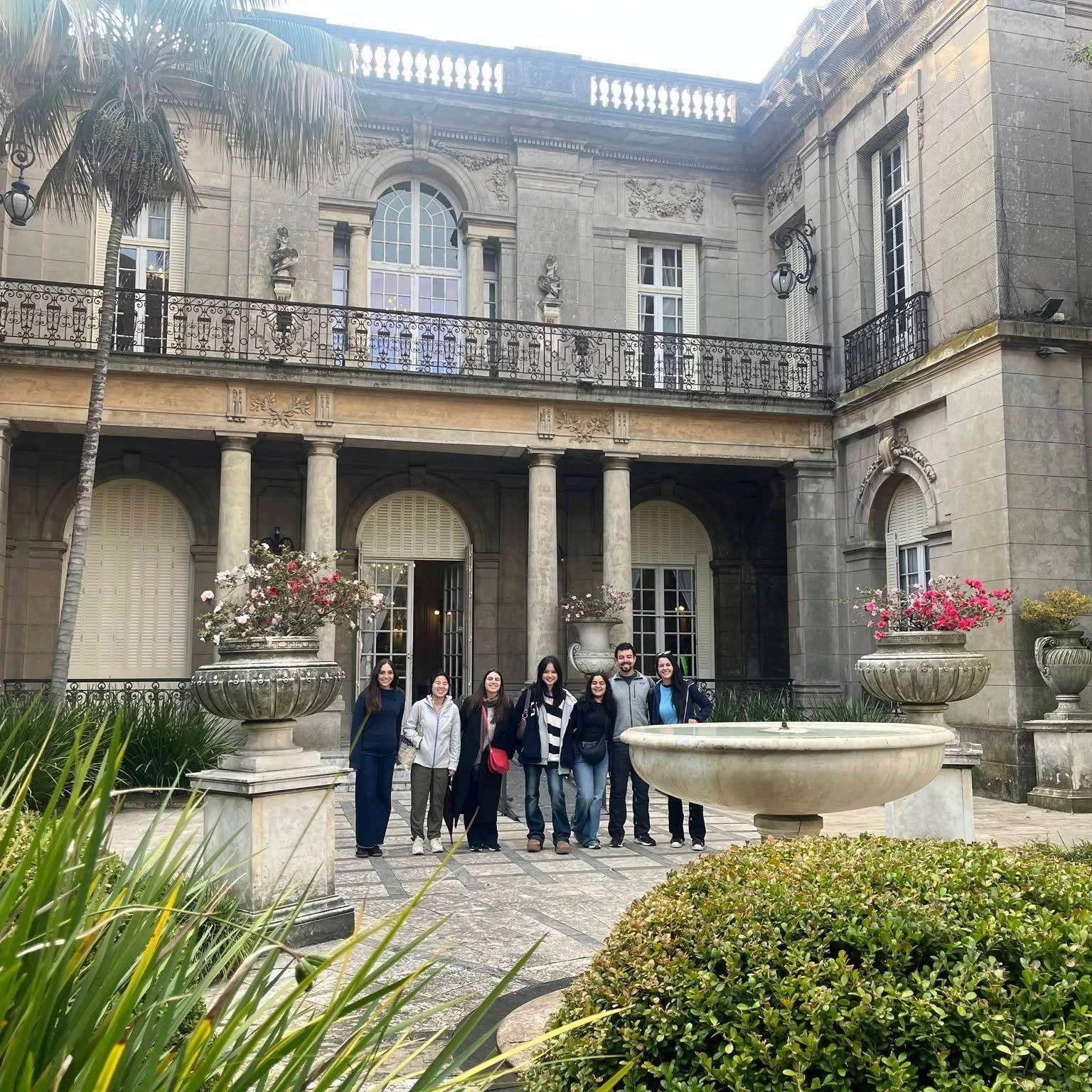 That's a wrap on our 2026 cohort in Montevideo! 🇺🇾✨
What a program it's been. Our students explored the historic Plaza Independencia, the iconic Palacio Salvo and the buzzing Mercado del Puerto, connected with their supervisors at a networking meet