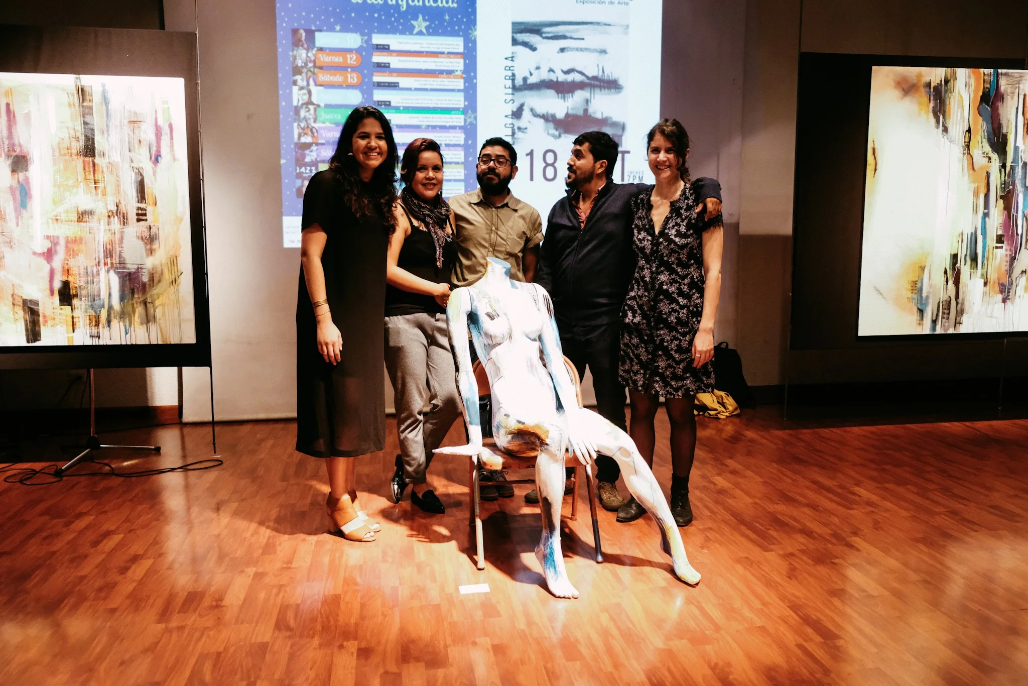 With members from EL TALLER HN