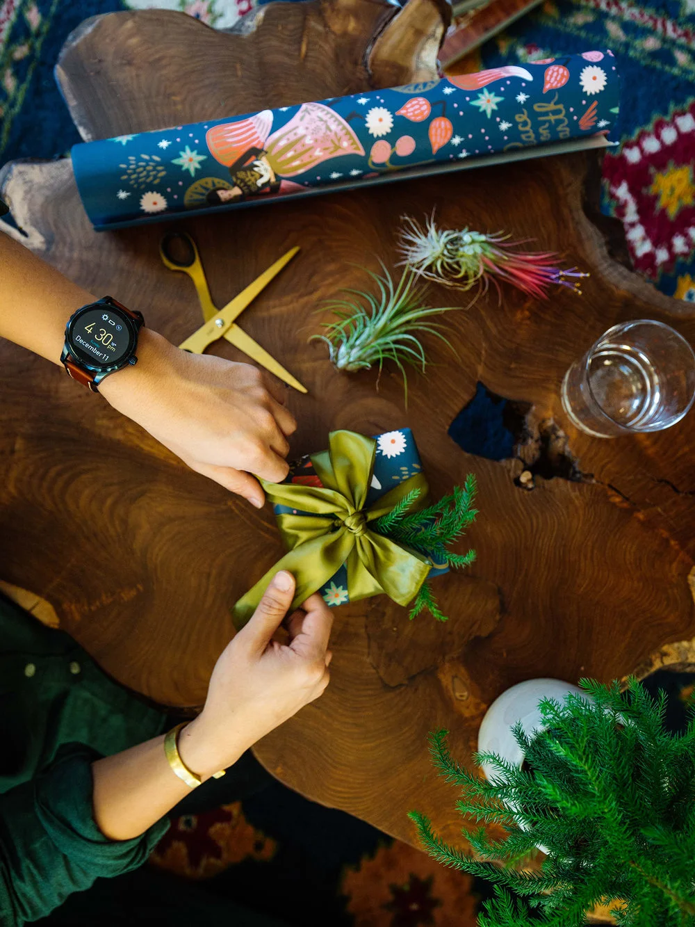 Holiday Shopping With Fossil Q Smart Watch 