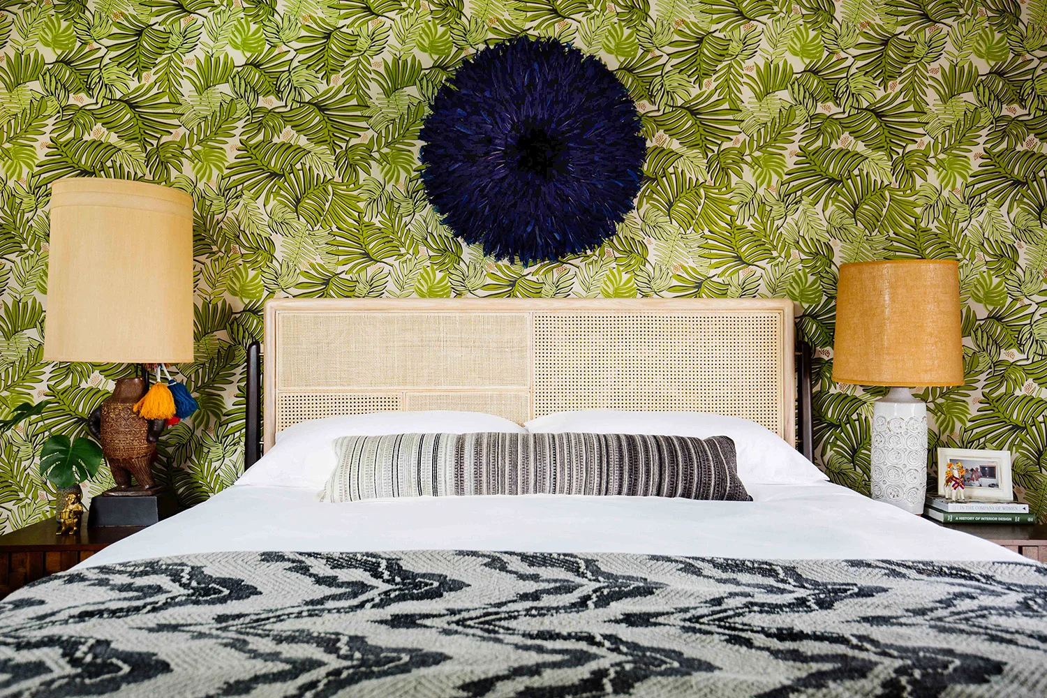 3 Ways to Style Your Pillows on a King Size Bed — OLD BRAND NEW