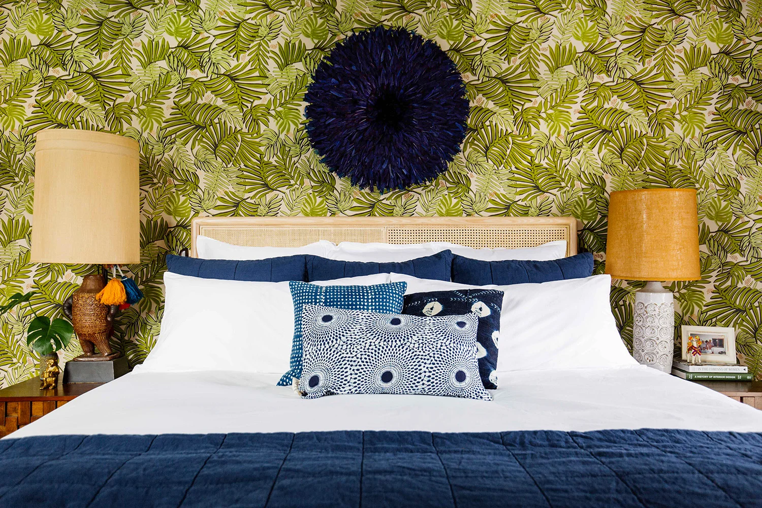 3 Ways to Style Your Pillows on a King Size Bed