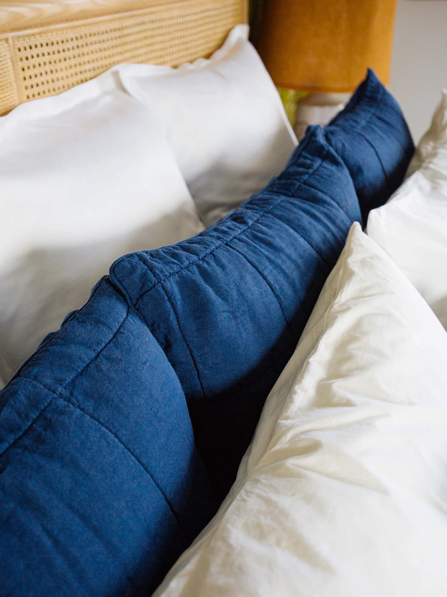 Old Brand New • 3 Ways to Style Pillows on a King Size Bed