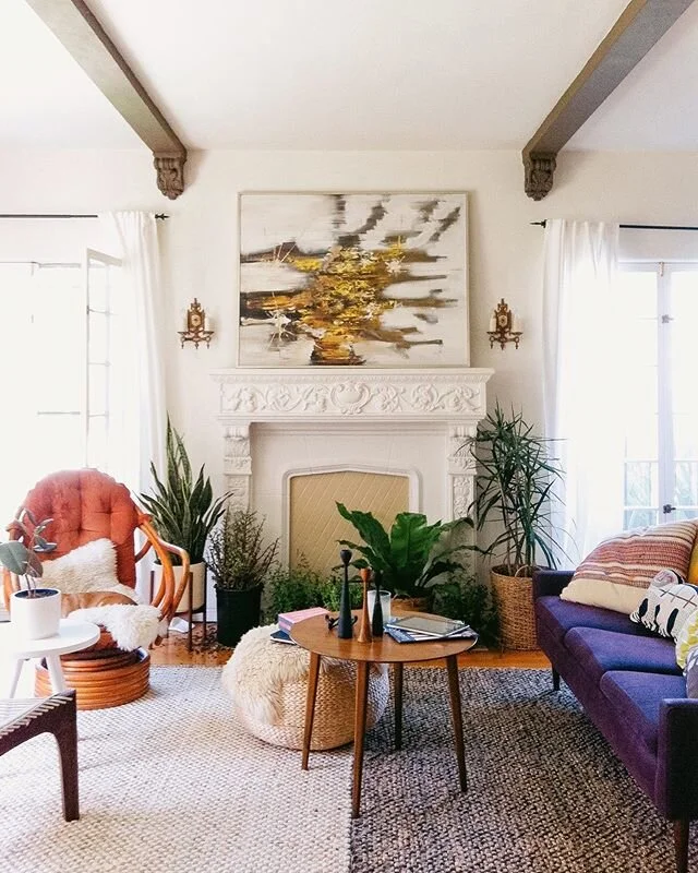 A little flashback to my apartment in LA eight years ago. It&rsquo;s fun to see how my style has evolved over the years but also some things have stayed the same. All I know is that I need to have a purple sofa back in my life. I actually really love a rich mulberry color but don&rsquo;t use it a lot in my spaces because I have so much yellow. So whenever I see purple and yellow mix together, I just think Lakers or LSU and not that that is a bad thing. 😂 I was still hanging onto this sofa til I sold it to @theluxelustlife last year. He reupholstered it and gave it a new life. He has a great vintage shop in Highland Park if you&rsquo;re looking for uniques pieces for your home!