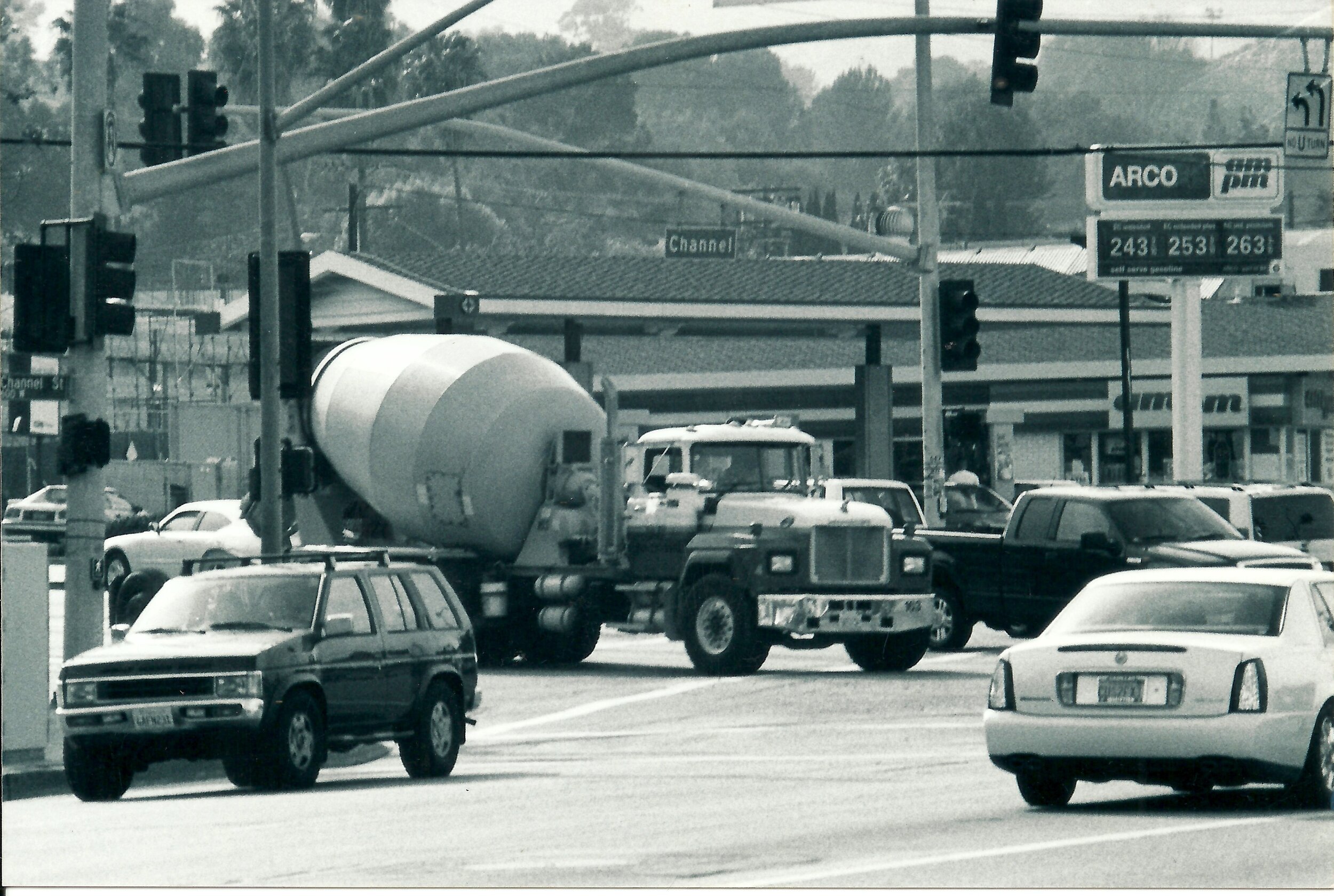 cement_truck_1.jpeg