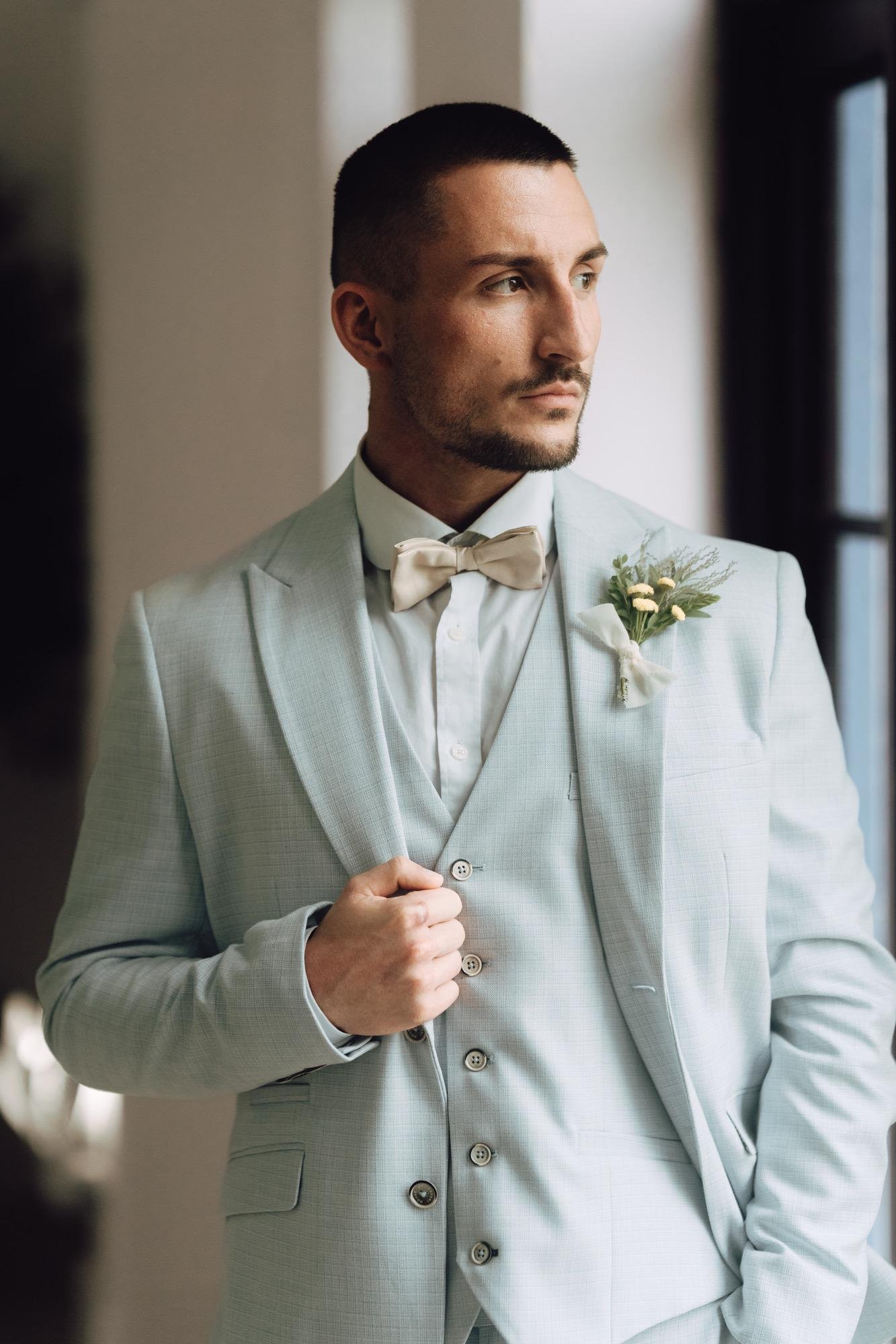 Editorial wedding photographer 2.jpg