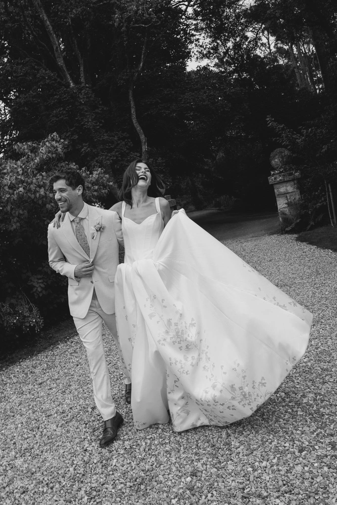 Editorial wedding photographer 5.jpg