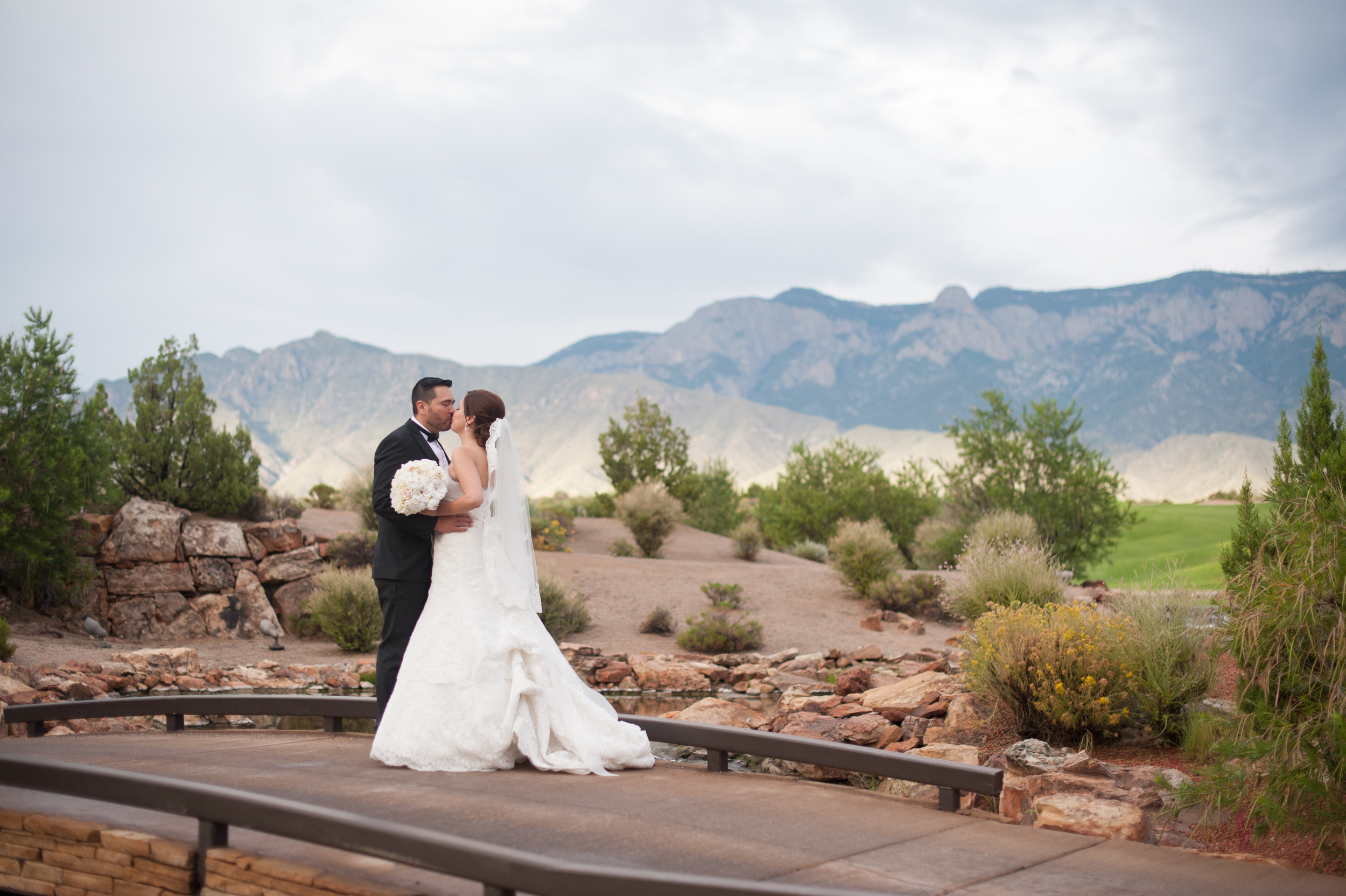 kayla kitts photography - sandia casino wedding-14.jpg