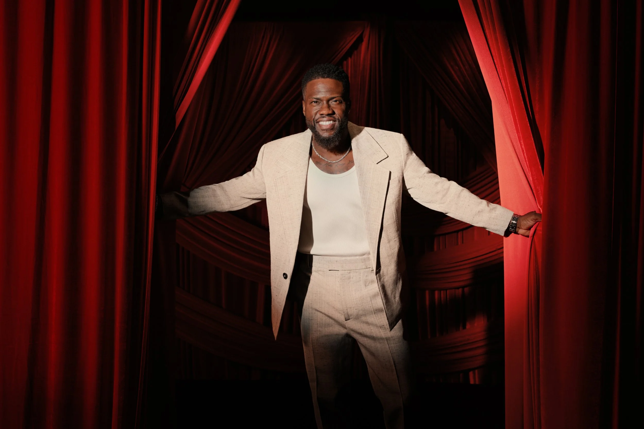 10-Kevin-Hart-Experience-Icons-Airbnb-Credit-Bethany-Mollenkof.jpeg
