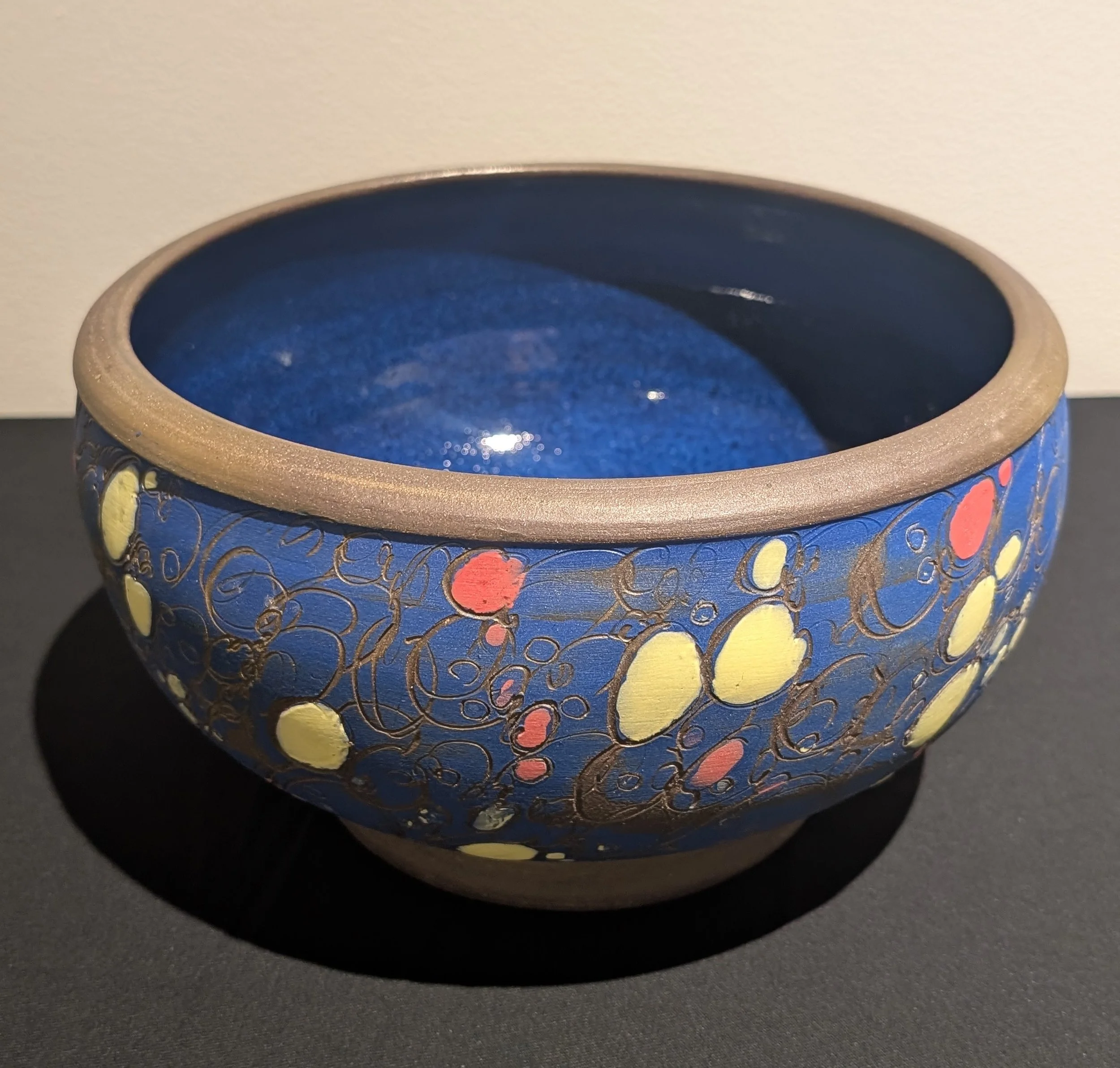  Jody Greenman Barber  Untitled (Bowl)  porcelain glaze, etching  13.5 x 24.5 cm, 2024 