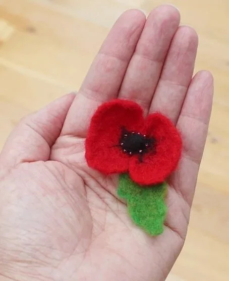finished+needle+felted+remembrance+poppy+copy.jpg