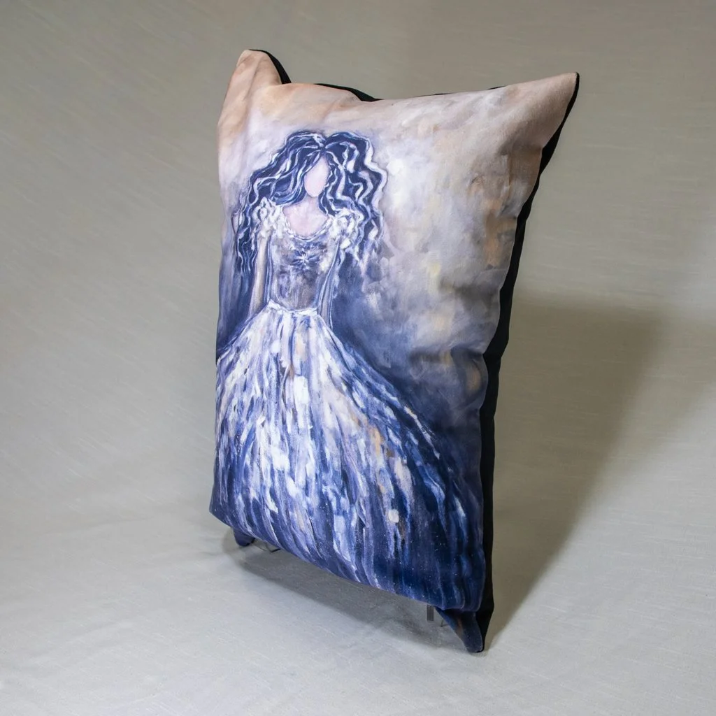 Laura Hamilton 29037-1.jpg