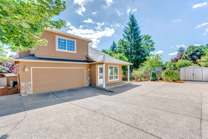 Private 10 000 Sq Ft Lot Open Bright 355 000 Lovell And Hall Real Estate Partners