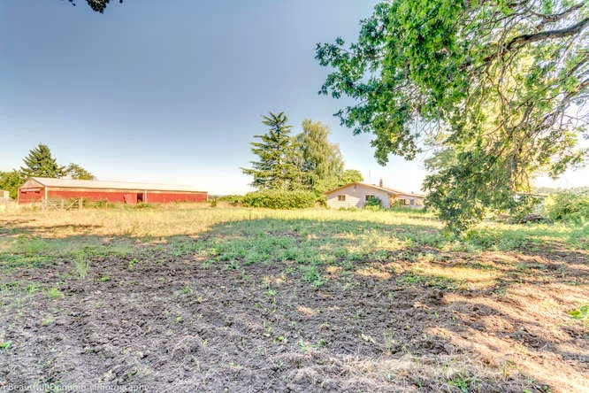 9573 S Heinz Rd Canby OR 97013-small-007-9573 S Heinz Road2-666x445-72dpi.jpg