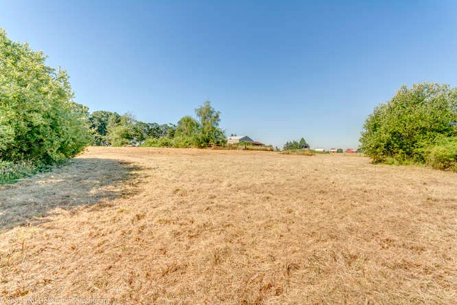 9573 S Heinz Rd Canby OR 97013-small-014-9573 S Heinz Road9-666x445-72dpi.jpg