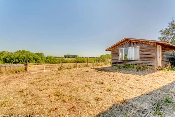 9573 S Heinz Rd Canby OR 97013-small-028-9573 S Heinz Road27-666x445-72dpi.jpg