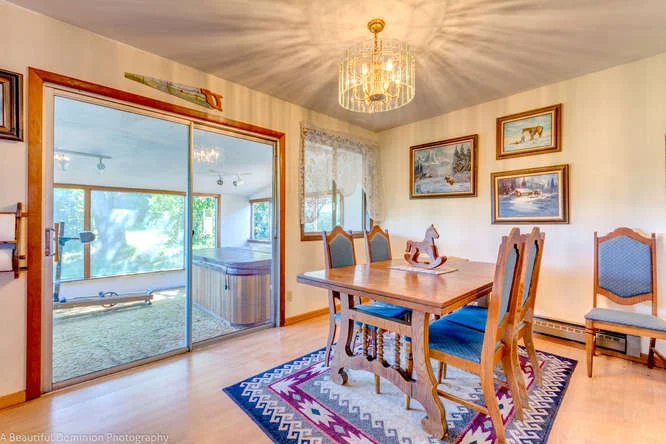 9573 S Heinz Rd Canby OR 97013-small-038-9573 S Heinz Road37-666x445-72dpi.jpg