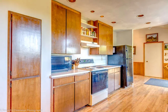 9573 S Heinz Rd Canby OR 97013-small-040-9573 S Heinz Road39-666x445-72dpi.jpg