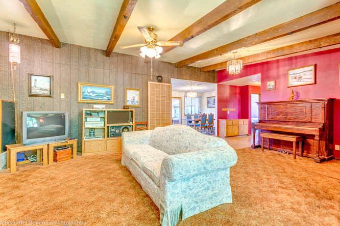 9573 S Heinz Rd Canby OR 97013-small-045-9573 S Heinz Road44-666x445-72dpi.jpg