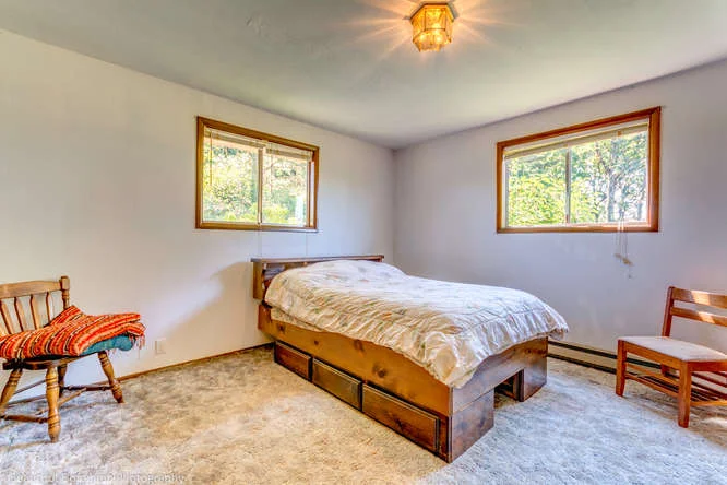 9573 S Heinz Rd Canby OR 97013-small-049-9573 S Heinz Road48-666x445-72dpi.jpg