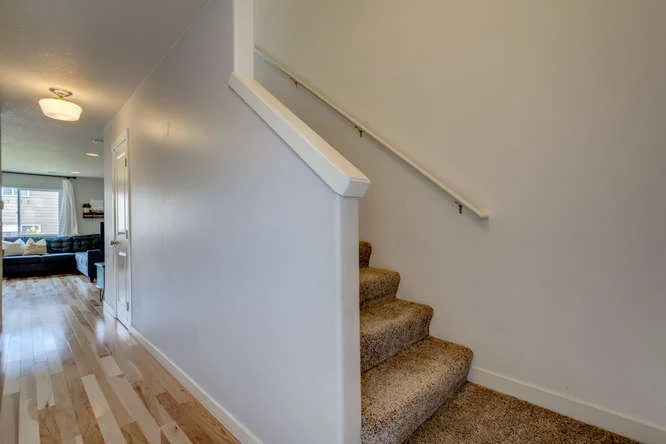 921 NW 3rd Ave Canby OR 97013-small-007-10-921 NW 3rd Avenue1-666x445-72dpi.jpg