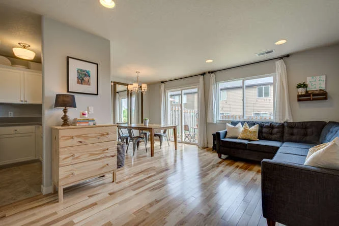 921 NW 3rd Ave Canby OR 97013-small-009-2-921 NW 3rd Avenue3-666x445-72dpi.jpg
