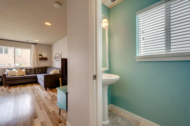 921 NW 3rd Ave Canby OR 97013-small-019-28-921 NW 3rd Avenue13-666x444-72dpi.jpg