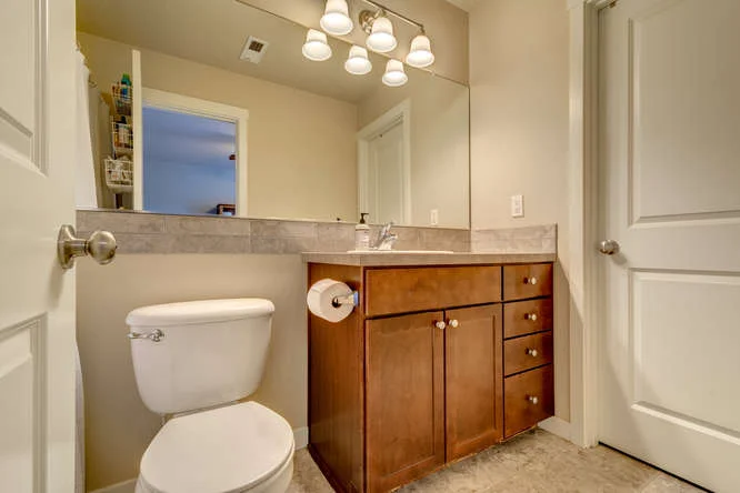 921 NW 3rd Ave Canby OR 97013-small-030-22-921 NW 3rd Avenue25-666x444-72dpi.jpg