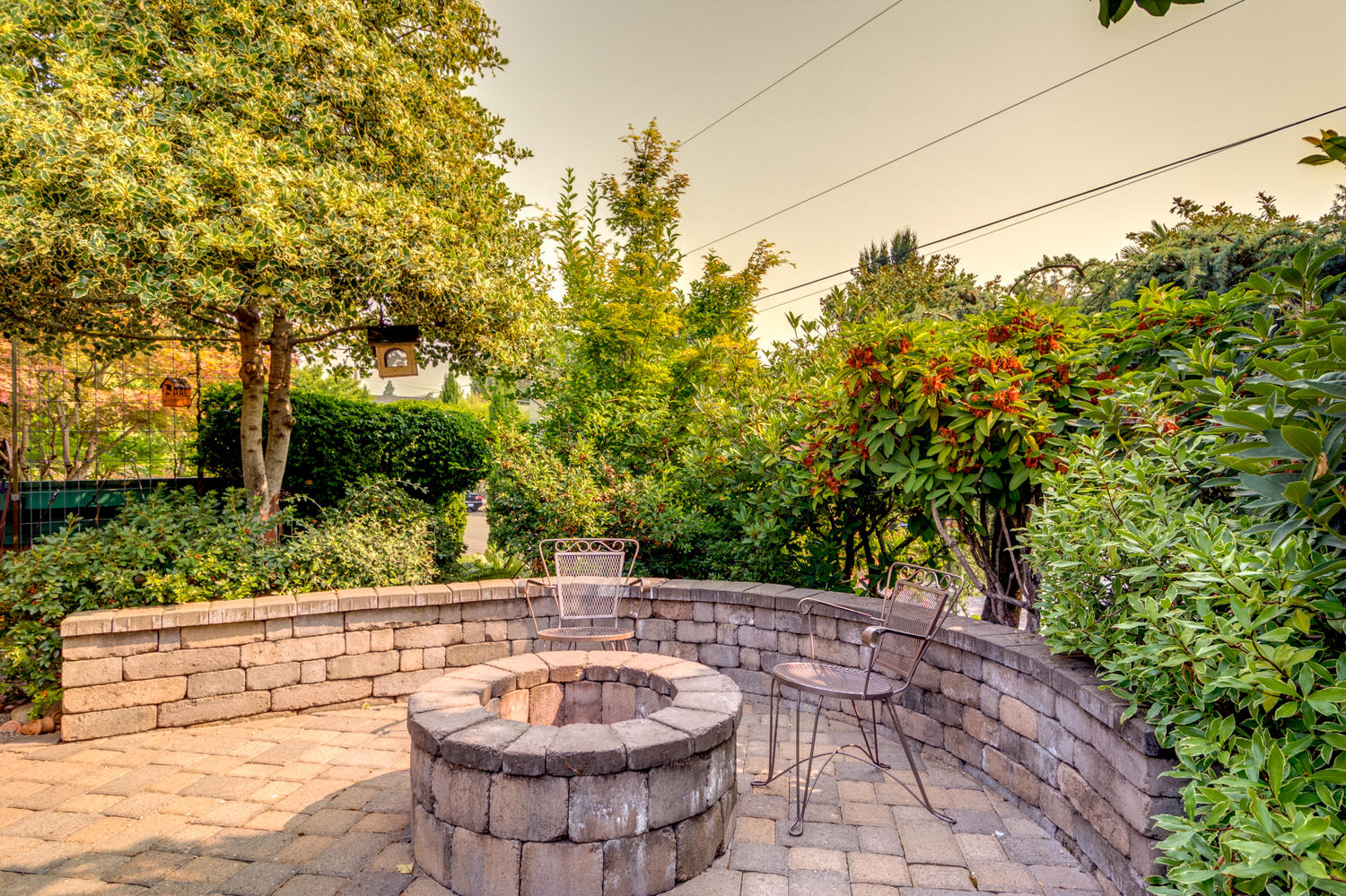 3437 N Willamette Blvd-large-064-60-N Willamette Boulevard-1500x1000-72dpi.jpg