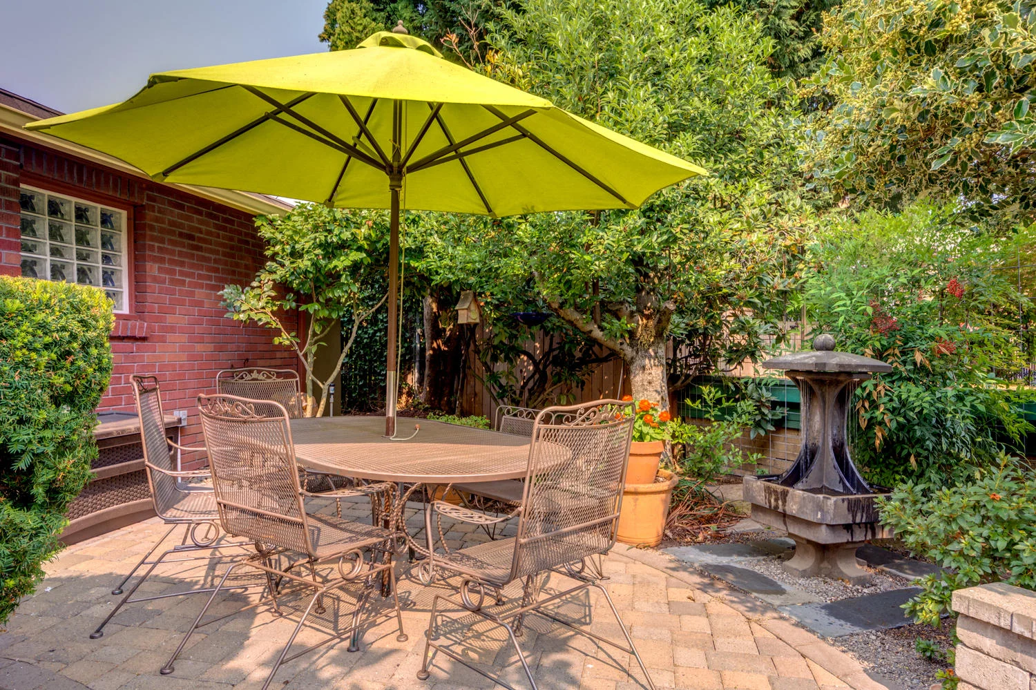 3437 N Willamette Blvd-large-066-55-N Willamette Boulevard-1500x999-72dpi.jpg