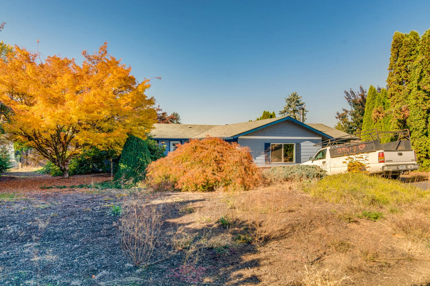 14095 SE Hollyview Ln Damascus-large-002-73-14095 SE Holly View Lane74-1500x1000-72dpi.jpg