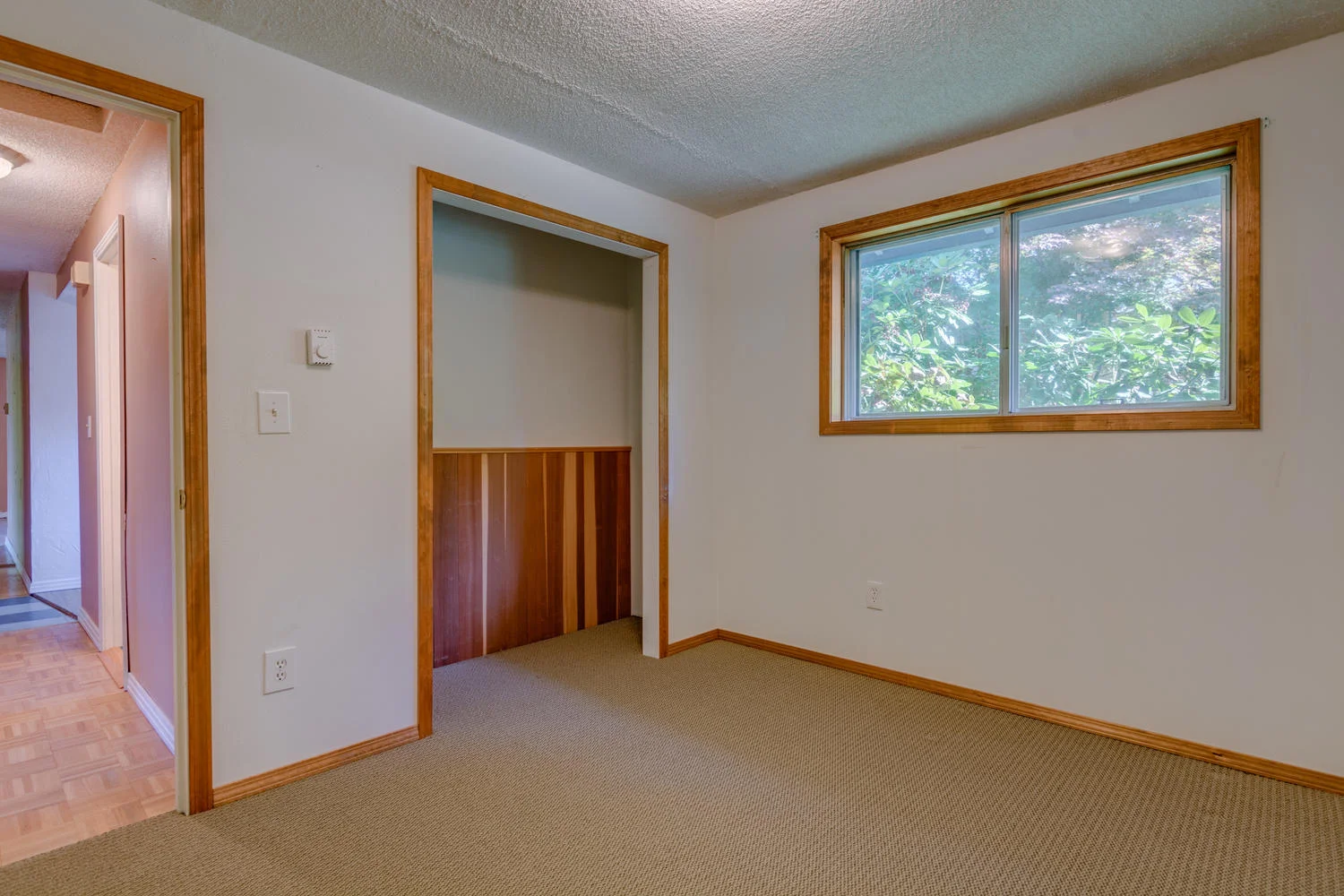 14095 SE Hollyview Ln Damascus-large-041-56-14095 SE Holly View Lane32-1500x1000-72dpi.jpg