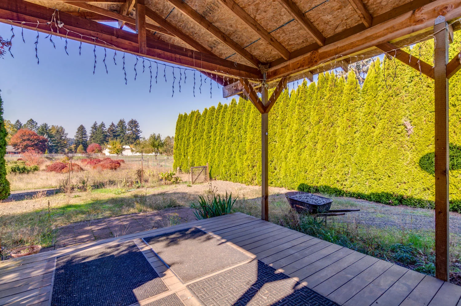 14095 SE Hollyview Ln Damascus-large-054-53-14095 SE Holly View Lane45-1500x998-72dpi.jpg