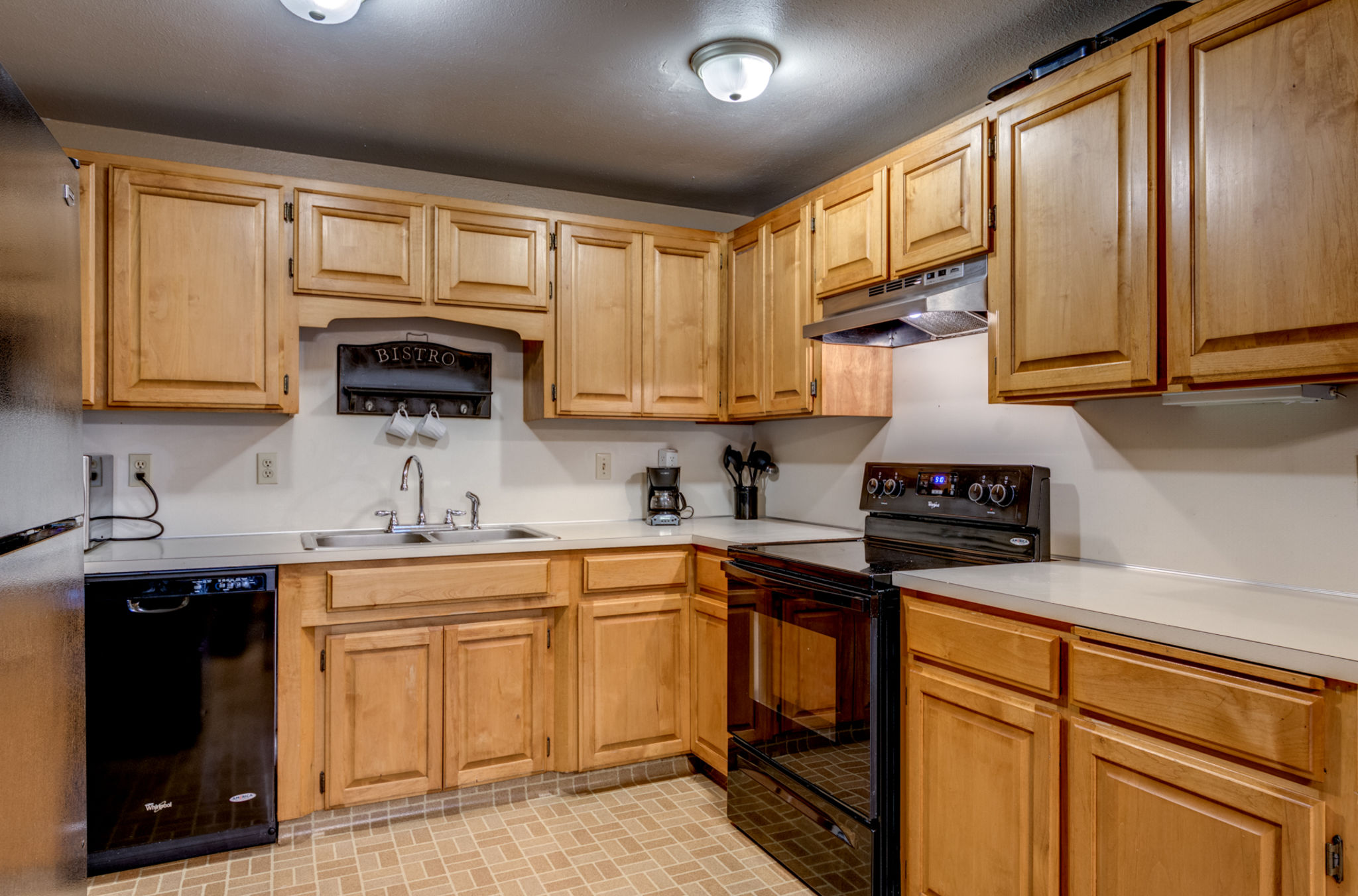 213_North_Douglas_Street_21_ipad_pro.jpg