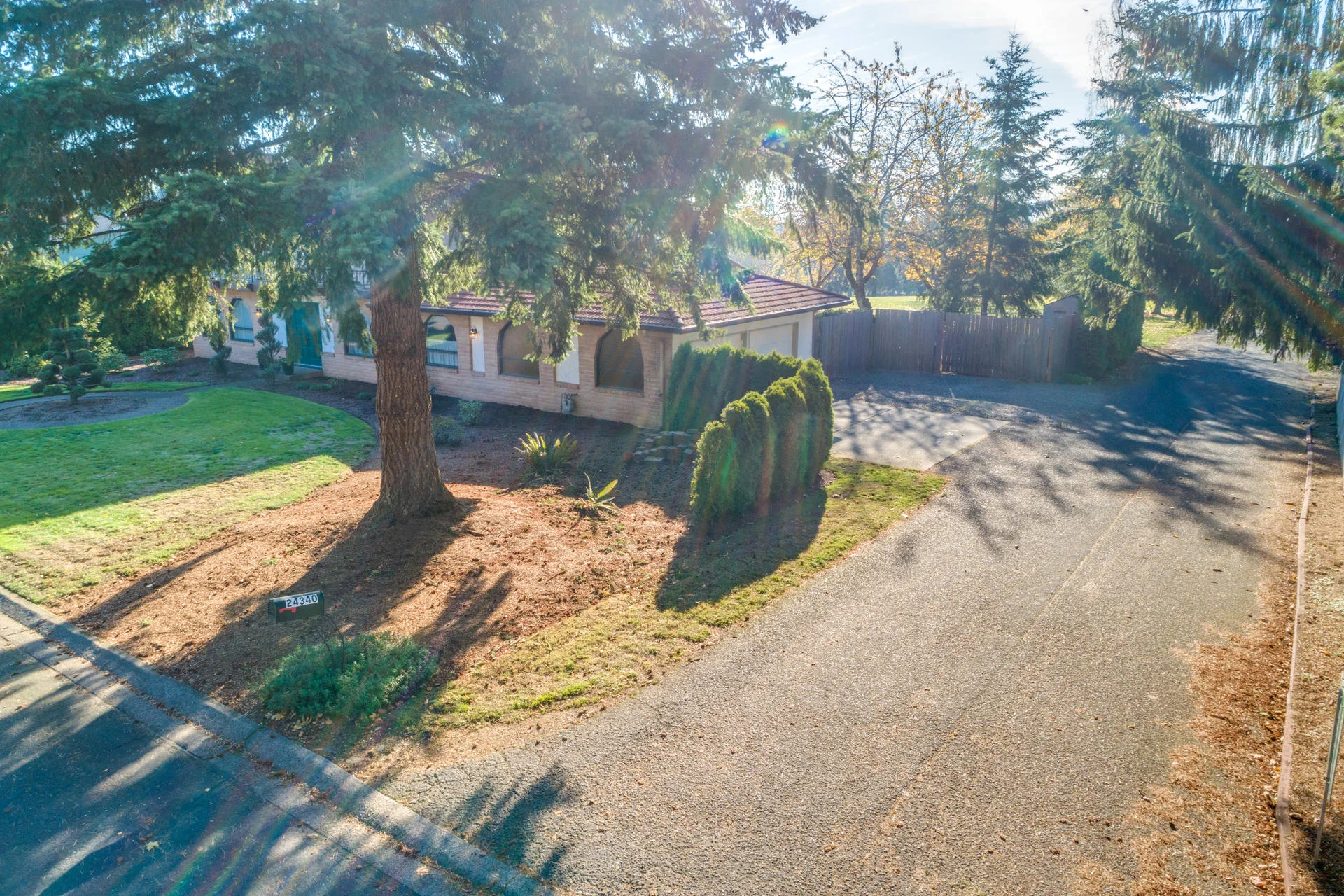 24340 SE Strawberry Dr-010-1-24340 Southeast Strawberry-MLS_Size.jpg