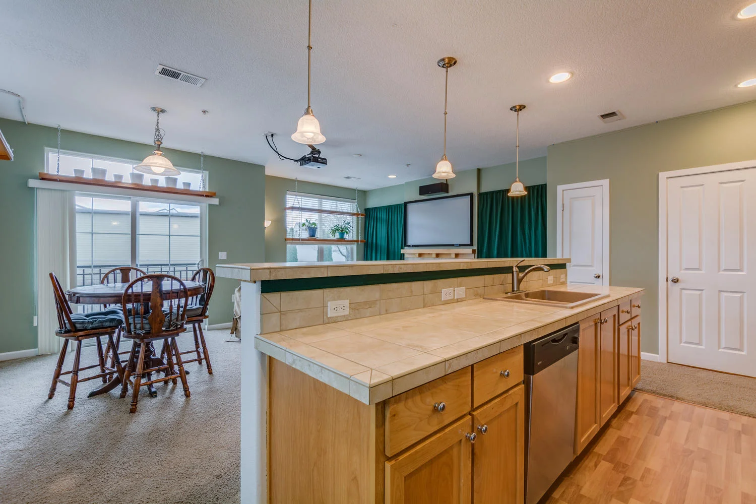 18567 NW Red Wing Way-large-021-19-18567 NW Red Wing Way21-1500x1000-72dpi.jpg