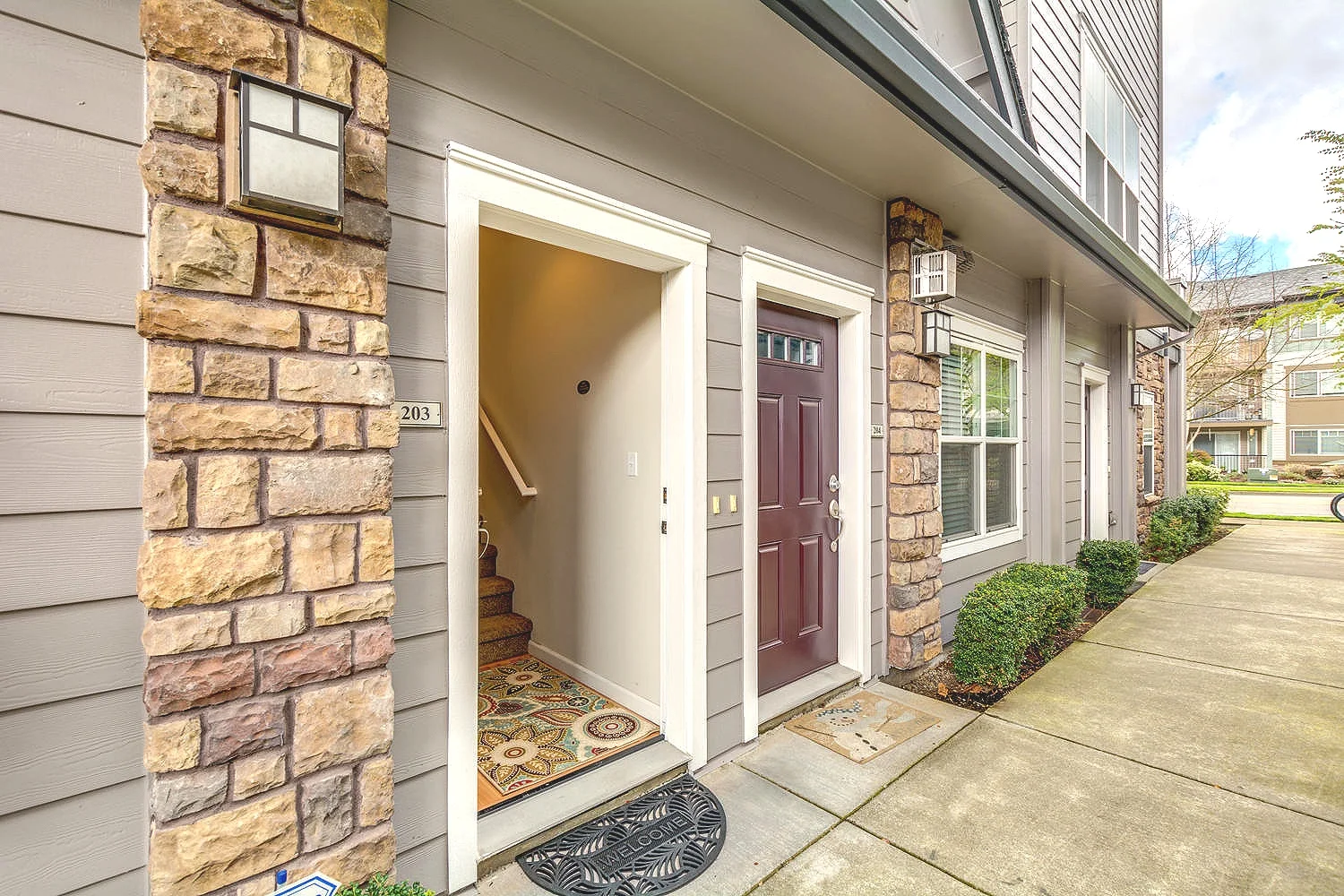 18567 NW Red Wing Way-large-011-5-18567 NW Red Wing Way11-1500x1000-72dpi.jpg