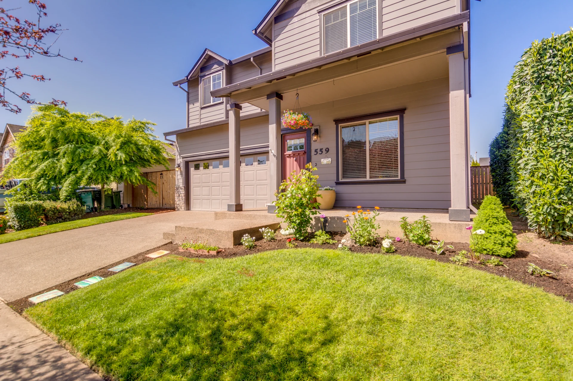 559 Corinne Drive-8.jpg