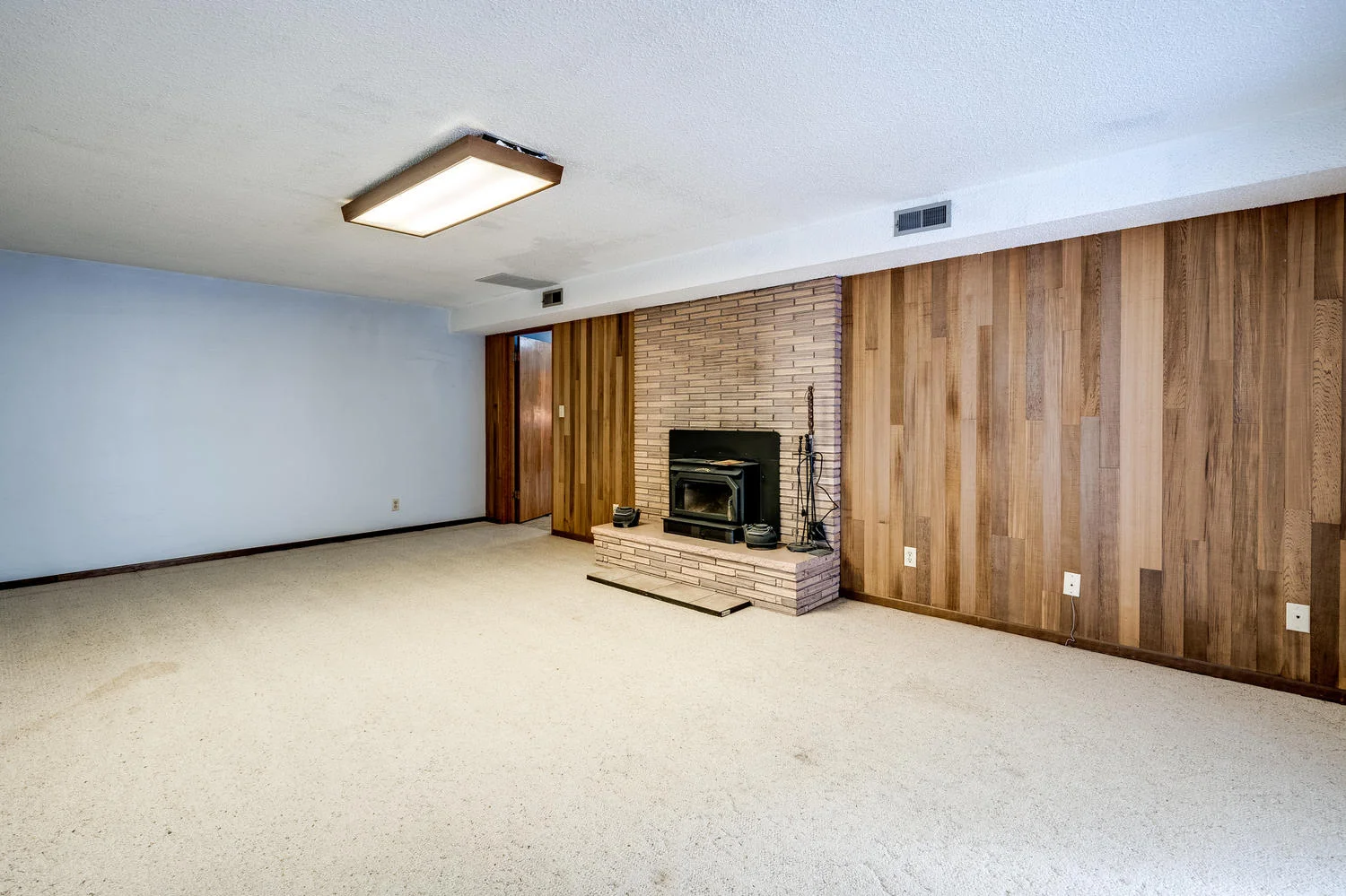 590 SE Brookwood Ave Hillsboro-large-045-47-590 SE Brookwood Ave45-1500x1000-72dpi.jpg