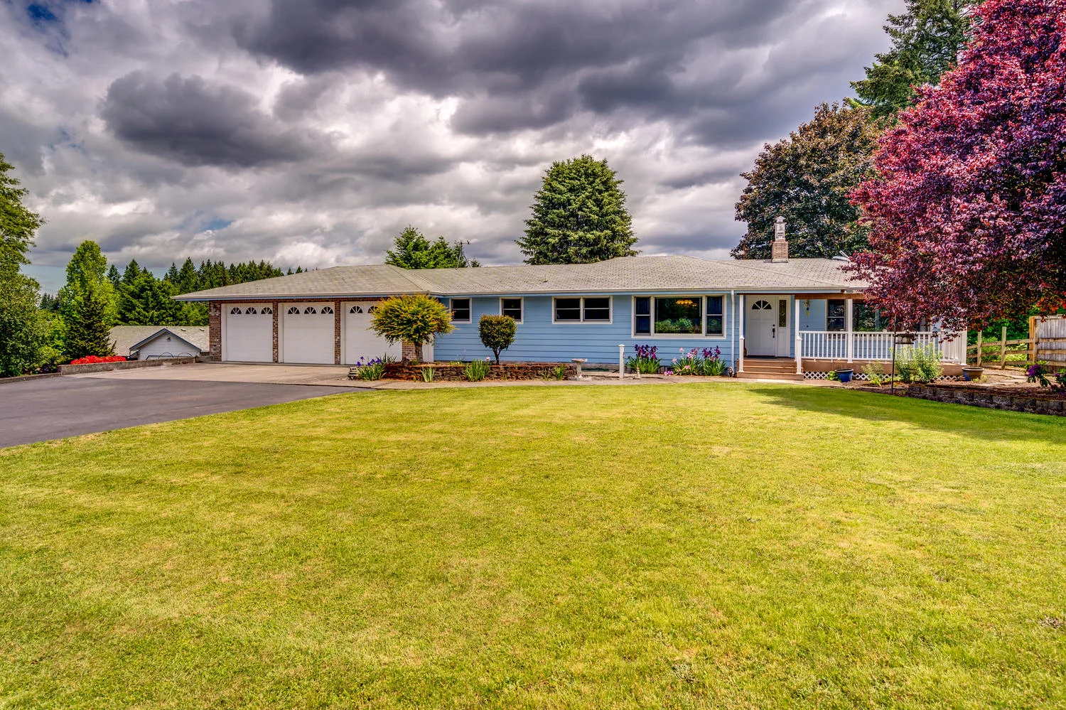 590 SE Brookwood Ave Hillsboro-large-005-16-590 SE Brookwood Ave5-1500x1000-72dpi.jpg