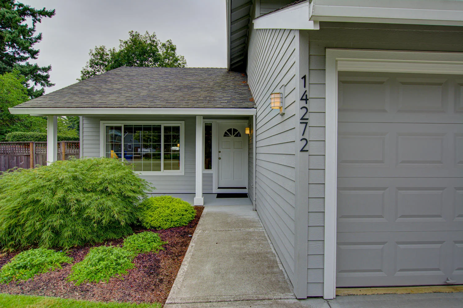 14272 SE Maple Ln Milwaukie OR-large-004-018-14272 SE Maple Lane4-1500x999-72dpi.jpg