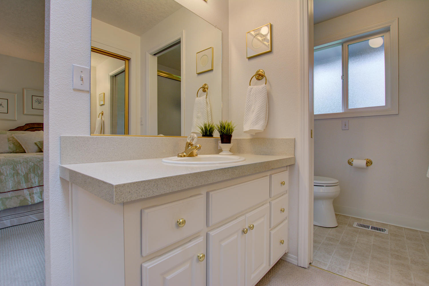 14272 SE Maple Ln Milwaukie OR-large-029-045-14272 SE Maple Lane29-1500x1000-72dpi.jpg
