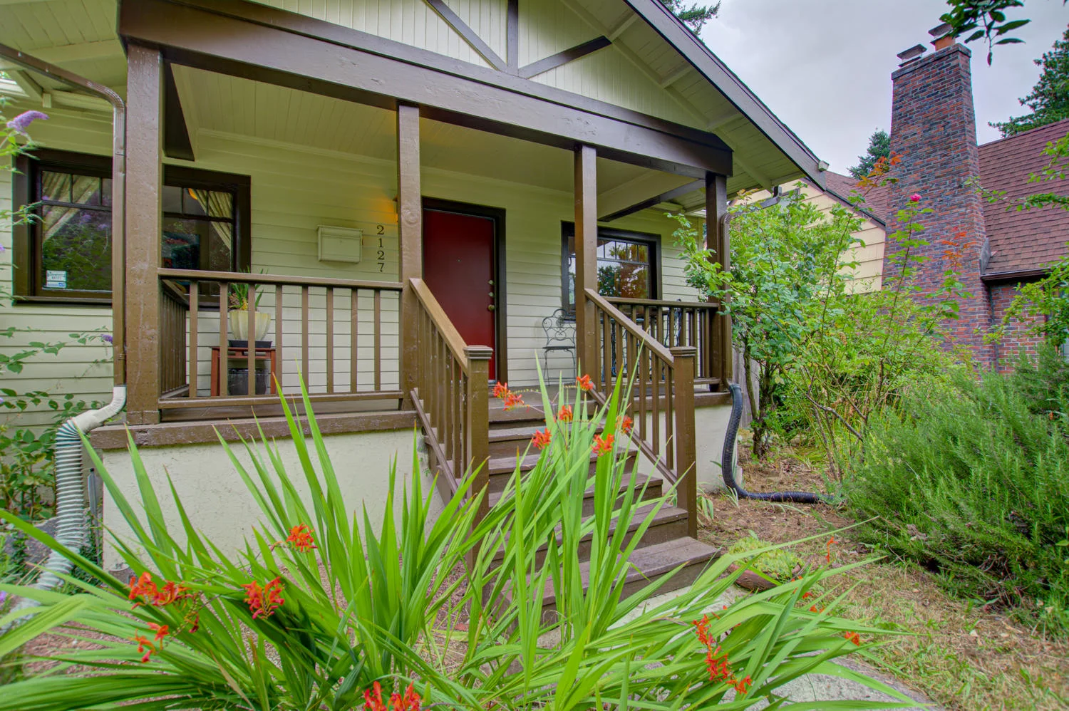 2127 NE Ainsworth St Portland-large-005-053-2127 Northeast Ainsworth-1500x998-72dpi.jpg