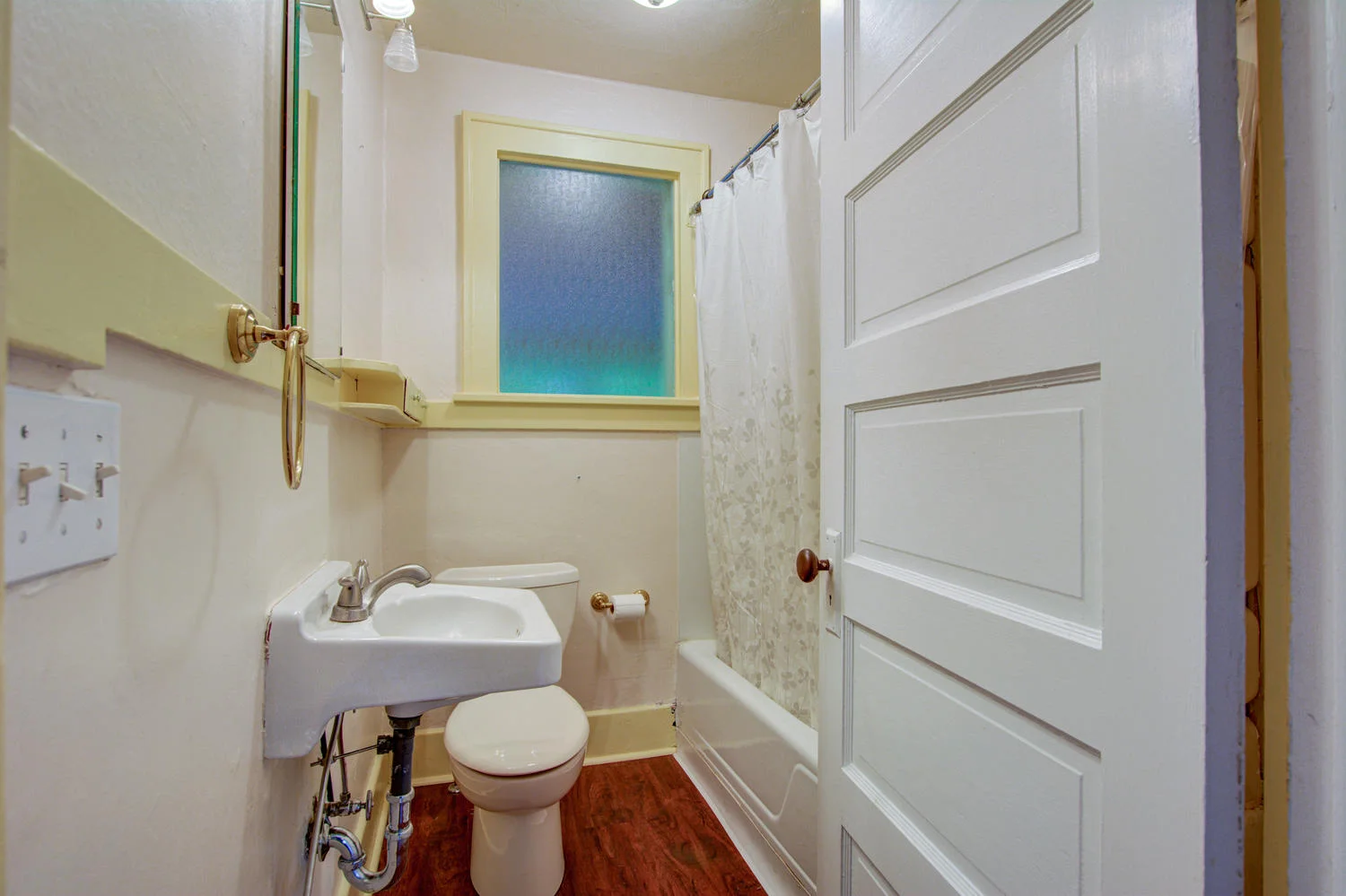 2127 NE Ainsworth St Portland-large-026-002-2127 Northeast Ainsworth-1500x1000-72dpi.jpg